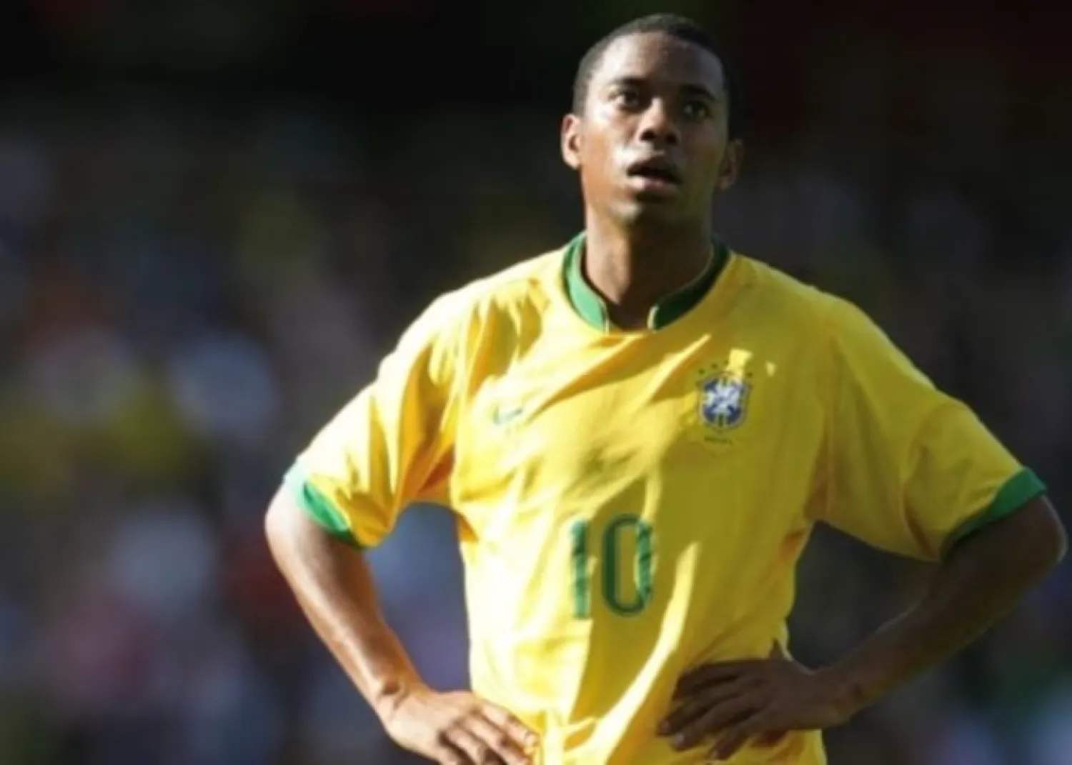 “Asesinos contra violadores”: los llamativos partidos de fútbol en los que Robinho se convirtió en técnico en la cárcel