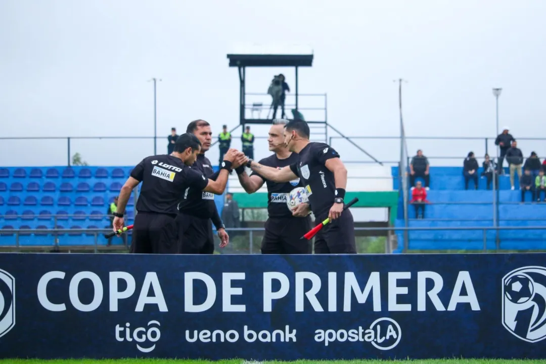 Confirmados los árbitros de la octava fecha