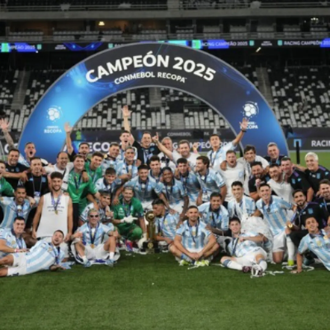 Racing conquista Río y se alza con su primera Recopa Sudamericana