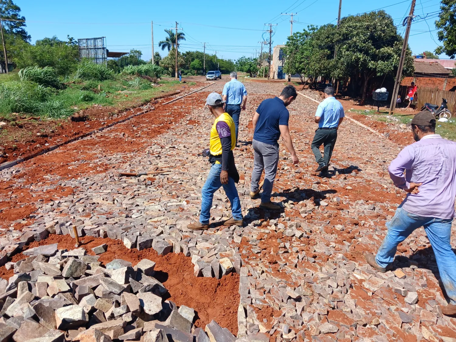 Intendente visita obras de empedrados en distintos puntos de nuestra ciudad