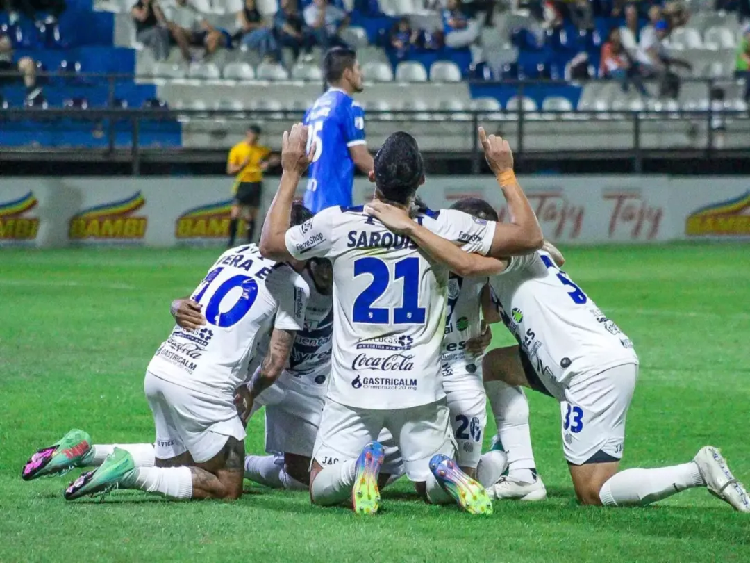 Sportivo Ameliano derrotó 3-0 a Nacional por la fecha 10 del Clausura.