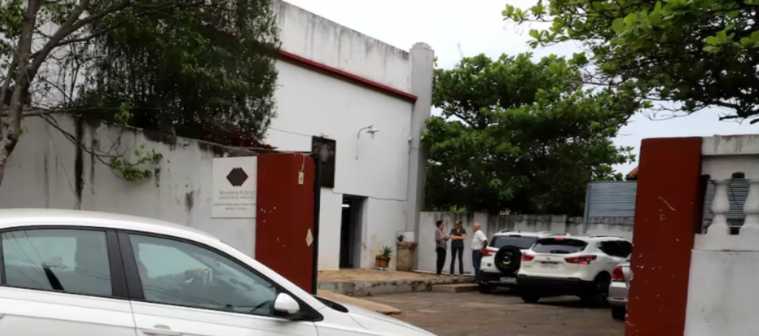 Hallan muerta a una adolescente en un baldío en Limpio