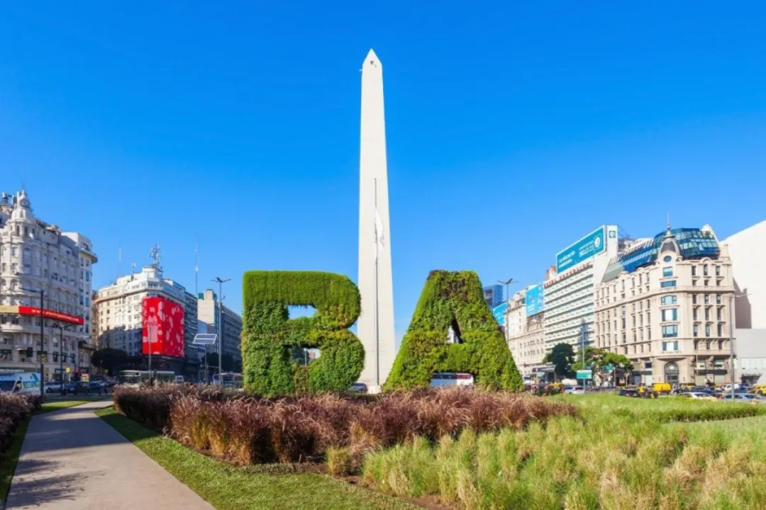 Rápida aplicación del Decreto de Javier Milei para viajar a Argentina desde Paraguay