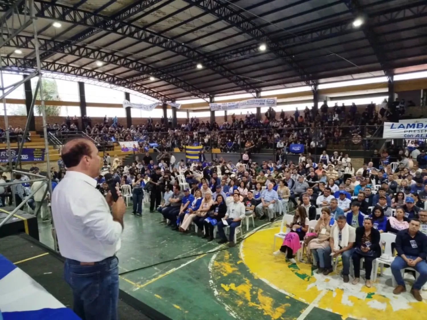 Incidentada y tradicional convención del PLRA, entre abucheos y acusaciones mutuas