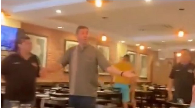 Escrachan a Santiago Peña en local de comidas por ley de superintendencia