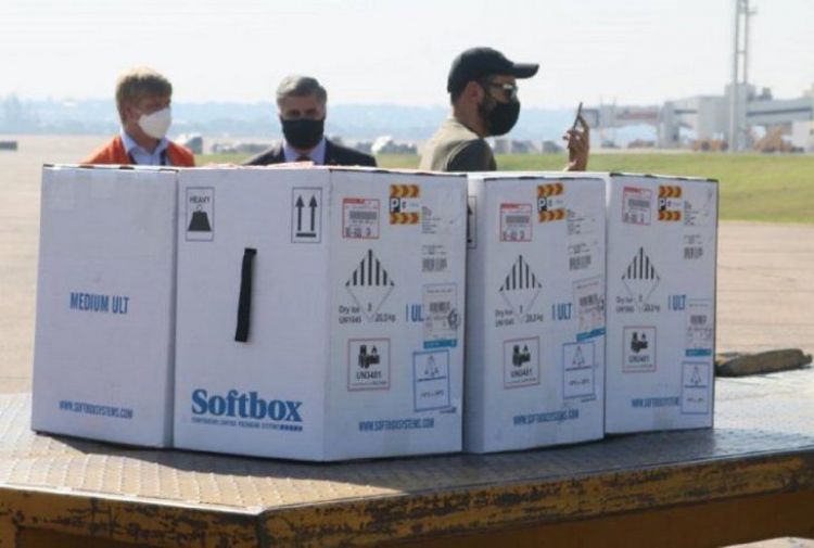Llegaron al país 18 mil 720 dosis de la vacuna Pfizer adquiridas por el Gobierno