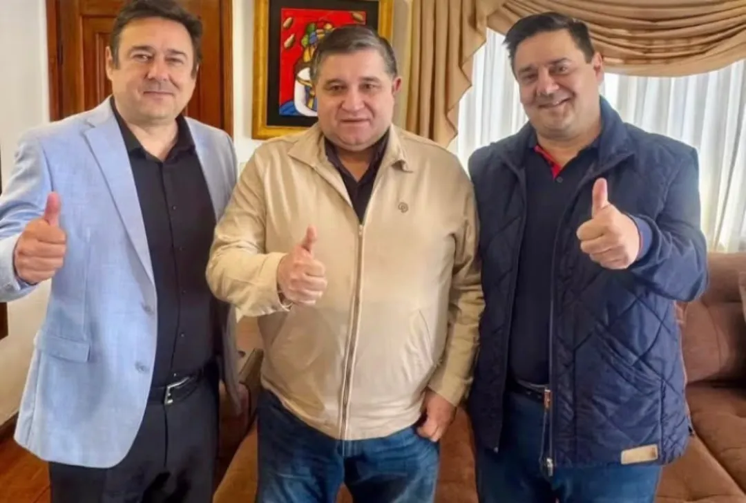 Dupla Alcides Riveros-Antonio Buzarquis pugnará por la presidencia del PLRA