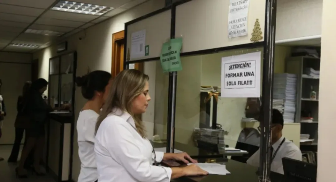 Kattya González presenta su noveno urgimiento a la Corte