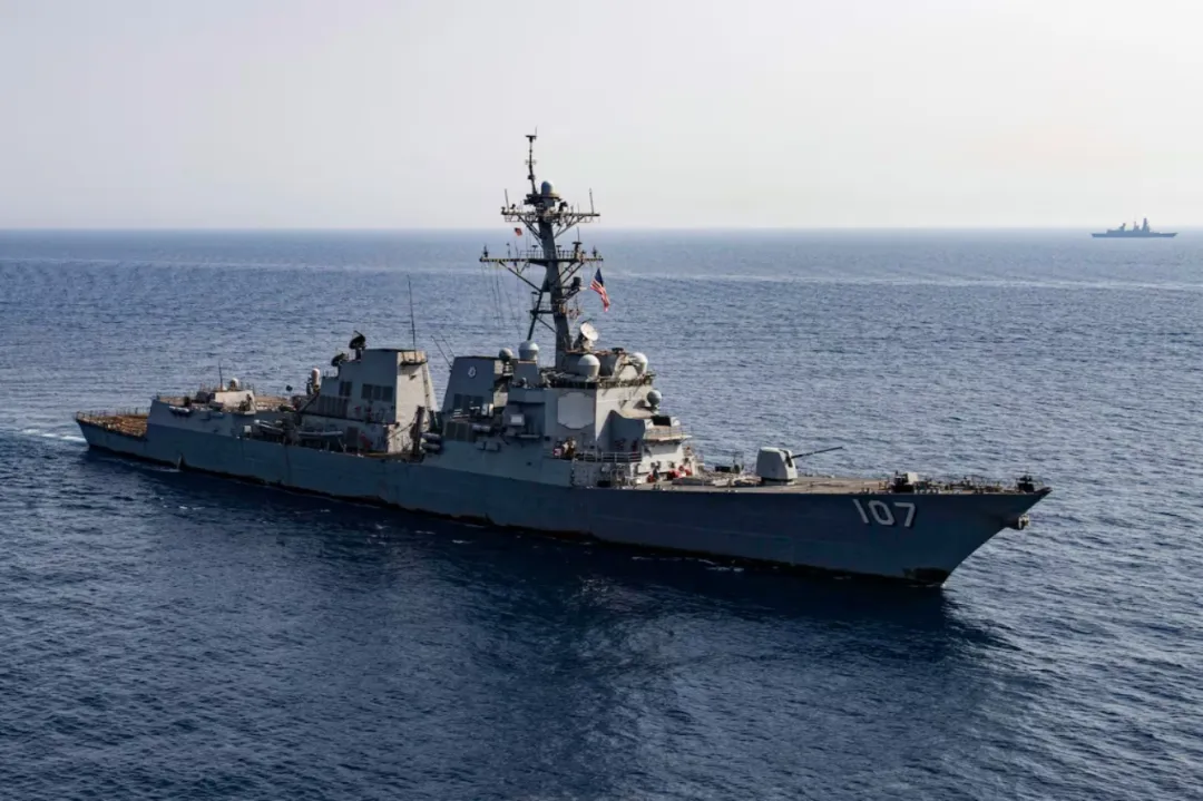 EE. UU. no desplegó buques de guerra para “ver delfines”, afirma exalcalde venezolano