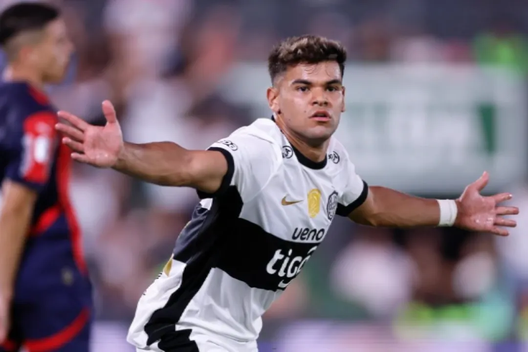 Olimpia se adueña del Superclásico superando  2-1 a Cerro Porteño