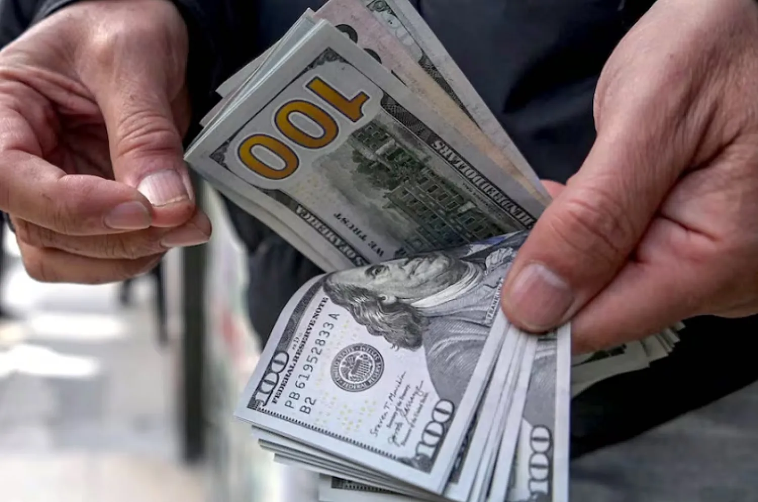 Mercado interno aún espera una suba del dólar para fin de año