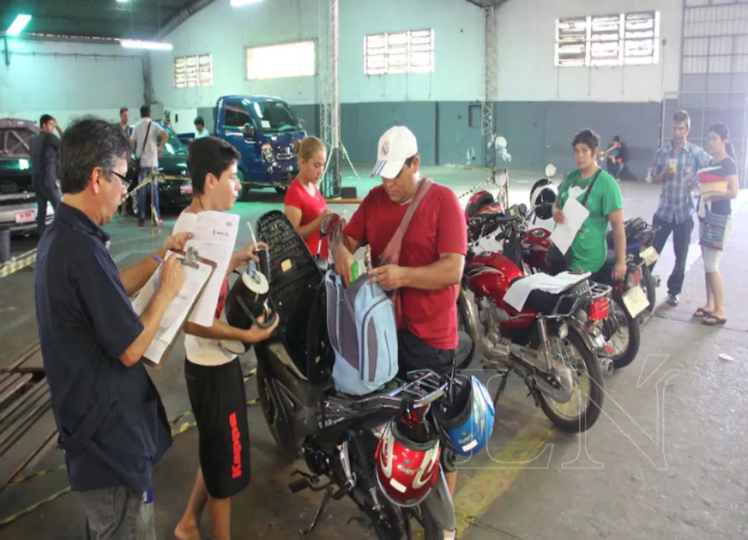 Por 30 días, Corte suspende nuevo procedimiento de registro de motos y vehículos similares