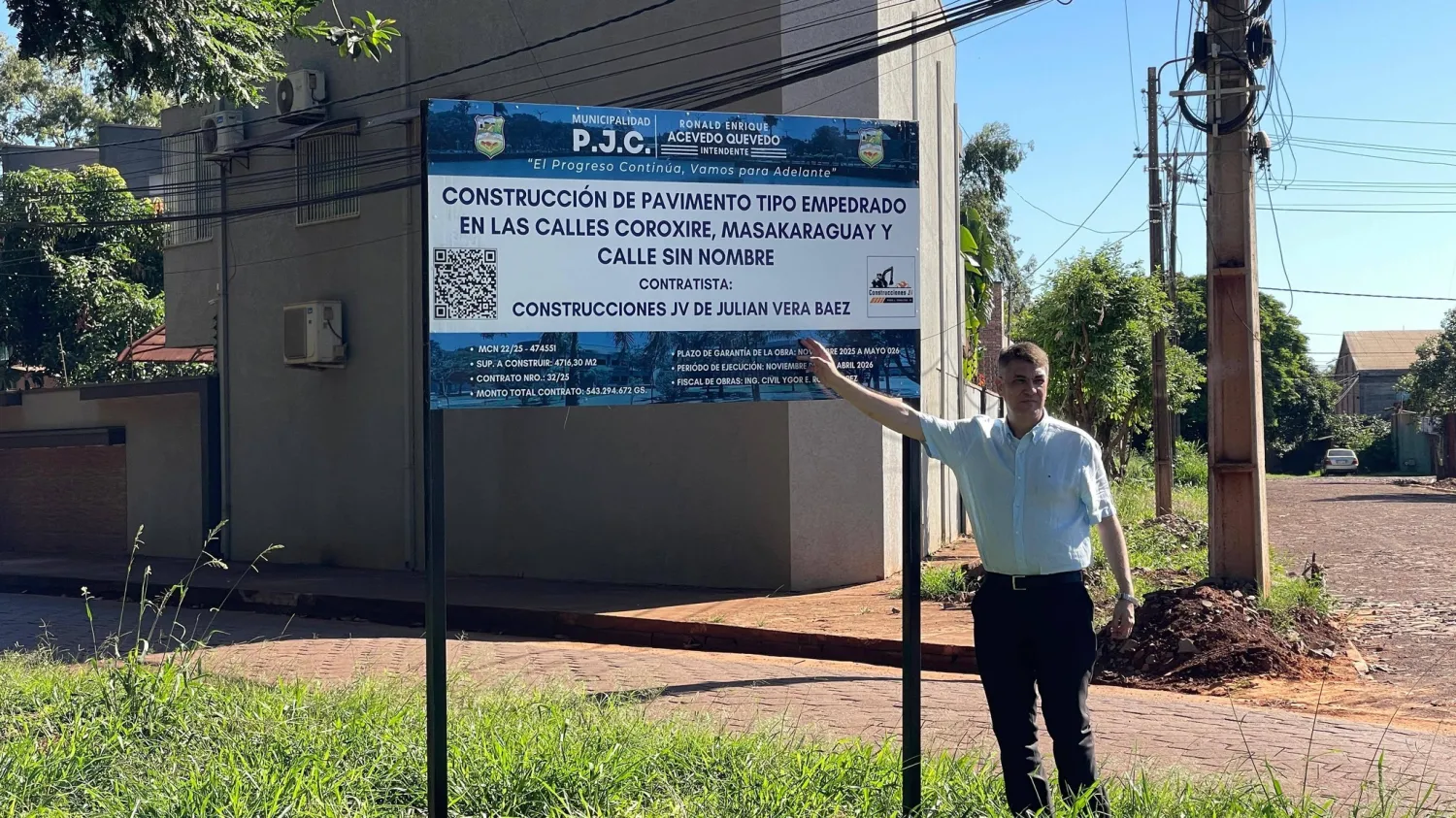 Intendente municipal Ronald Acevedo controla pavimentos en nuestra ciudad