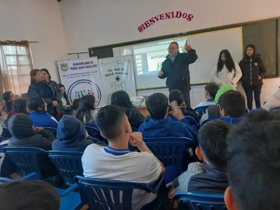 CODENI impulsa charlas preventivas sobre adicciones y salud mental en escuelas de Pedro Juan