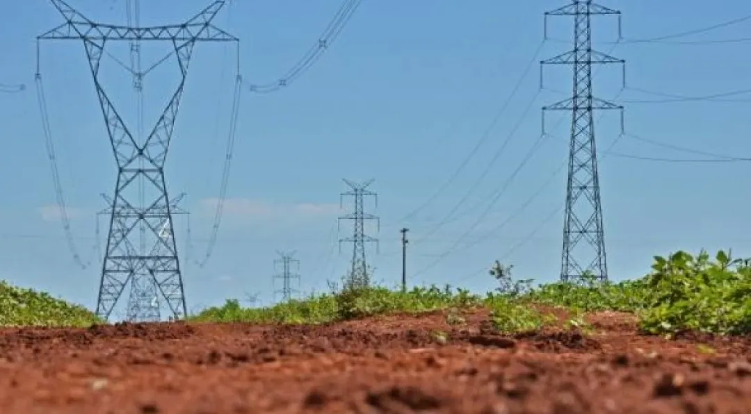 Energía eléctrica se repone a más del 50% y ANDE confirma problemas en Acaray: ¿Por qué fue el apagón?