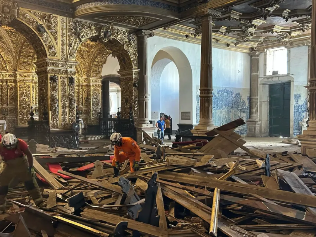 Brasil: turista falleció al caer el techo de reconocida iglesia