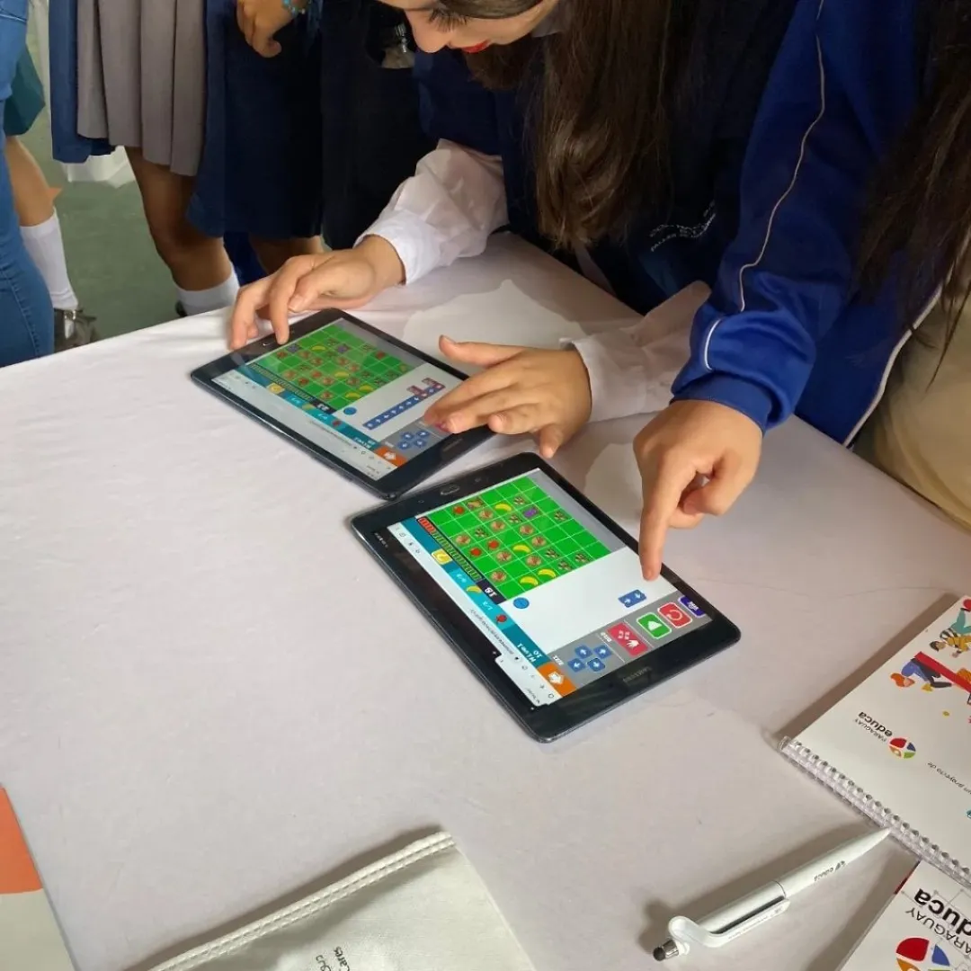 “Las aventuras de Capi y Pajarito” el videojuego que educa
