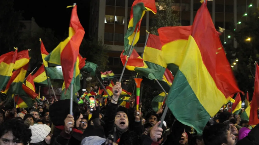 Bolivia elegirá presidente en balotaje entre dos candidatos de derecha