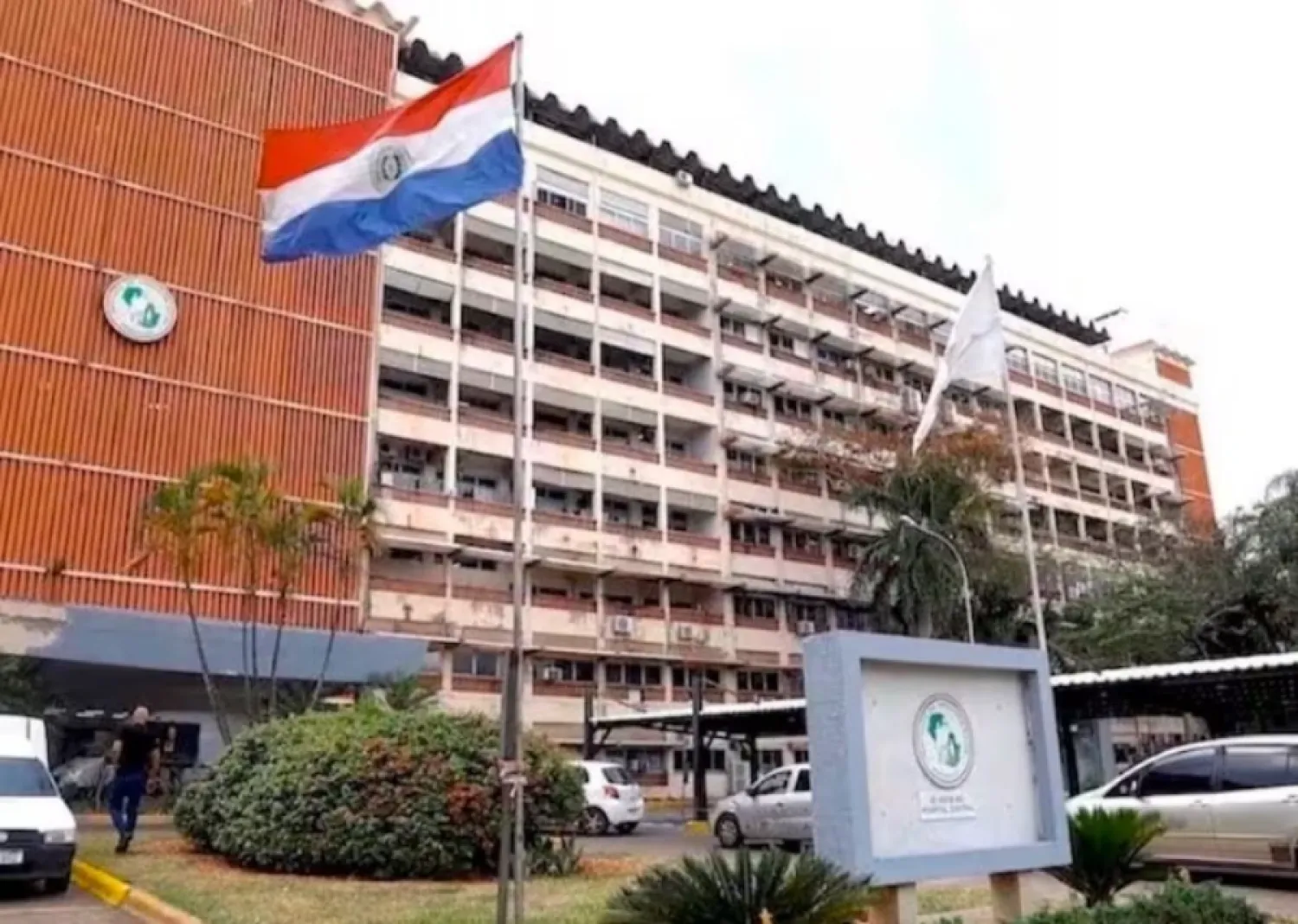 Médicos de IPS debatirán en asamblea reducción de carga horaria