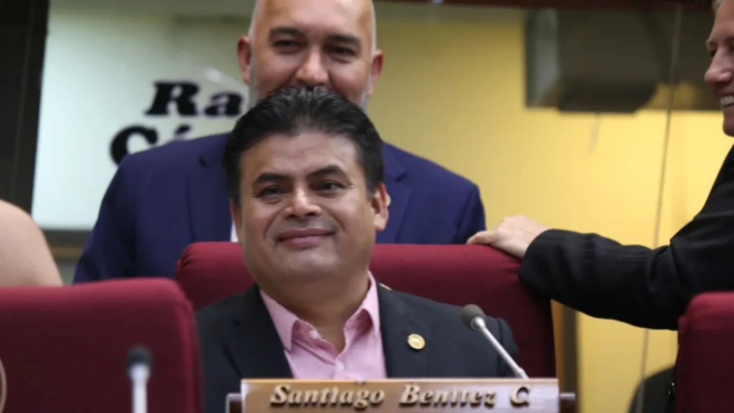 Diputado declina candidatura a intendente de PJC por “paz partidaria y familiar”, además de amenazas