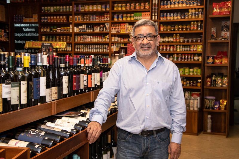 El pedrojuanino que quera una tiendita pero arm un emporio