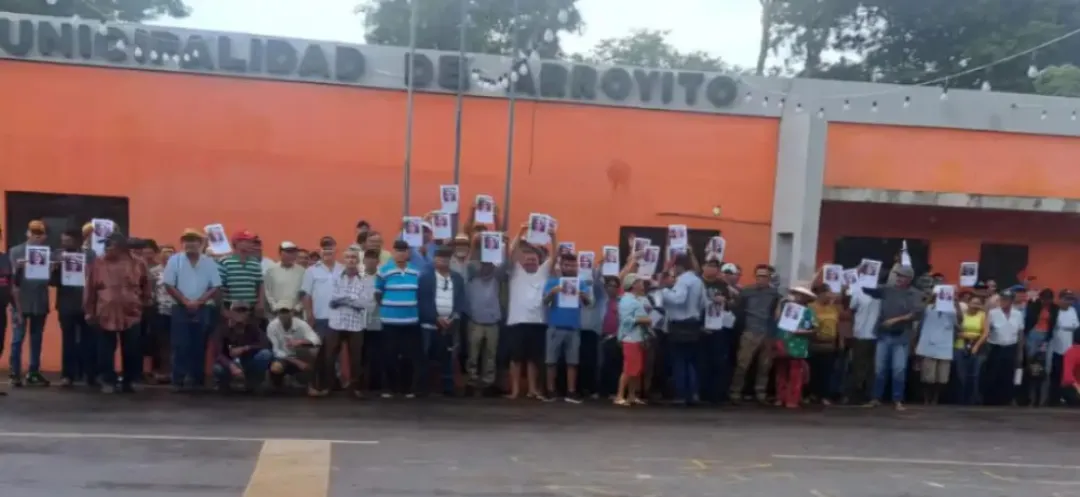 Ciudadanos reinician lucha por la transparencia en Arroyito y no descartan cerrar rutas