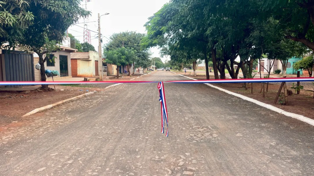 Municipalidad local inaugura mas de 10.000 metros de empedrados.
