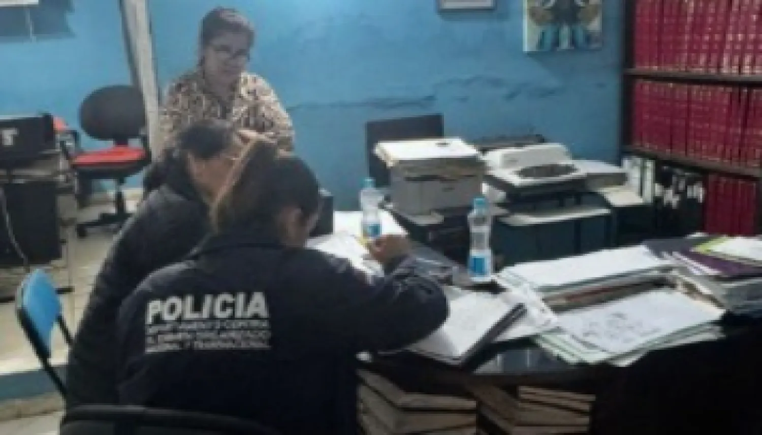 Allanan escribanías en investigación sobre supuestas transferencias de inmuebles de Lalo Gomes