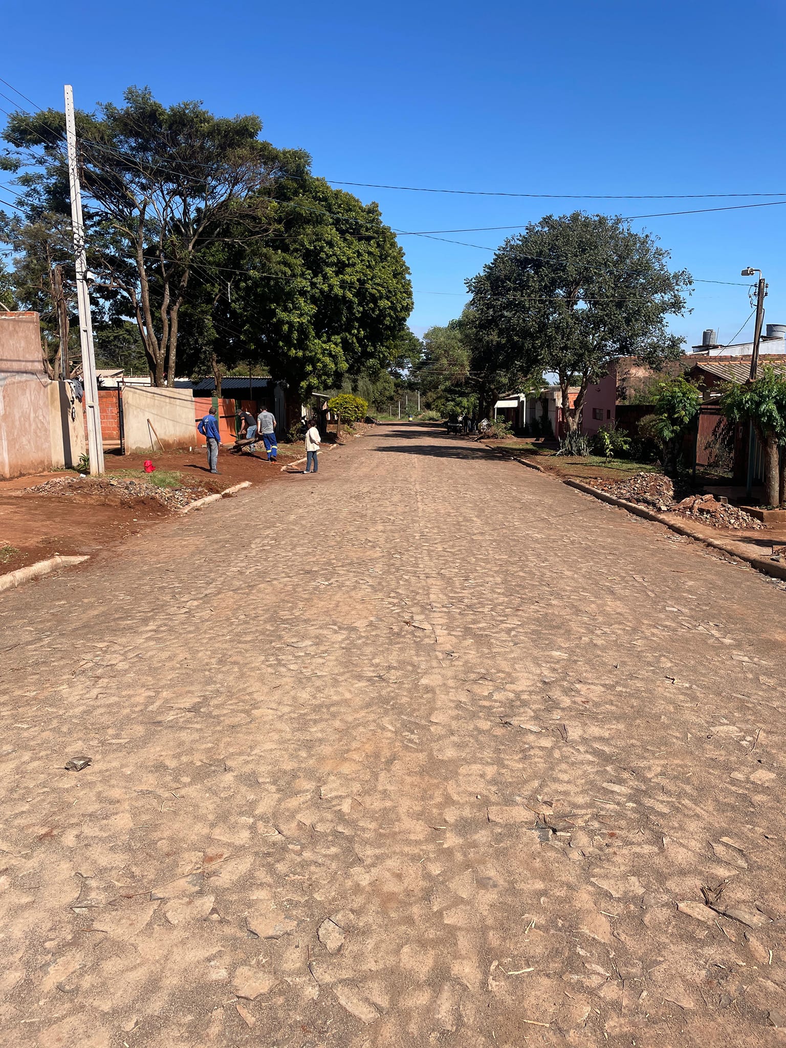 Prosiguen trabajos de Pavimentos tipo EMPEDRADO, en barrios y fracciones de nuestra ciudad.