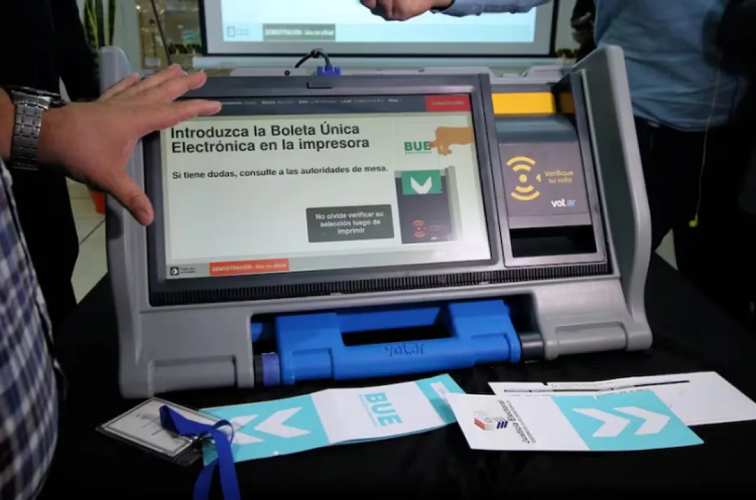 TSJE frena compra de máquinas y abrirá licitación para arrendar equipos electorales