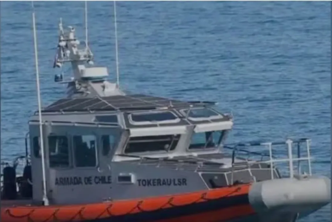 Chile: paraguayo rescatado tras naufragar en el Pacífico sigue internado pero fuera de peligro