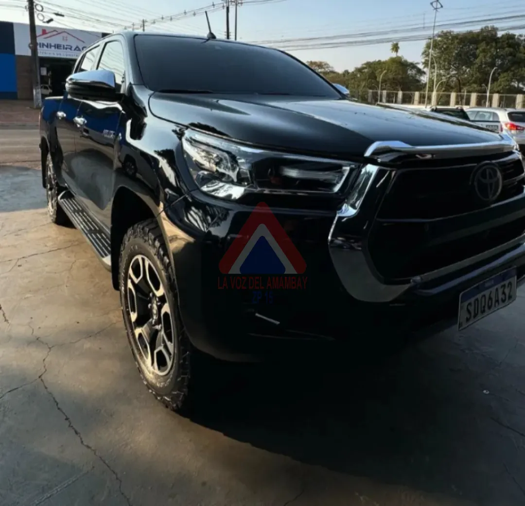 Se confirma hecho de robo de una camioneta de un estacionamiento céntrico