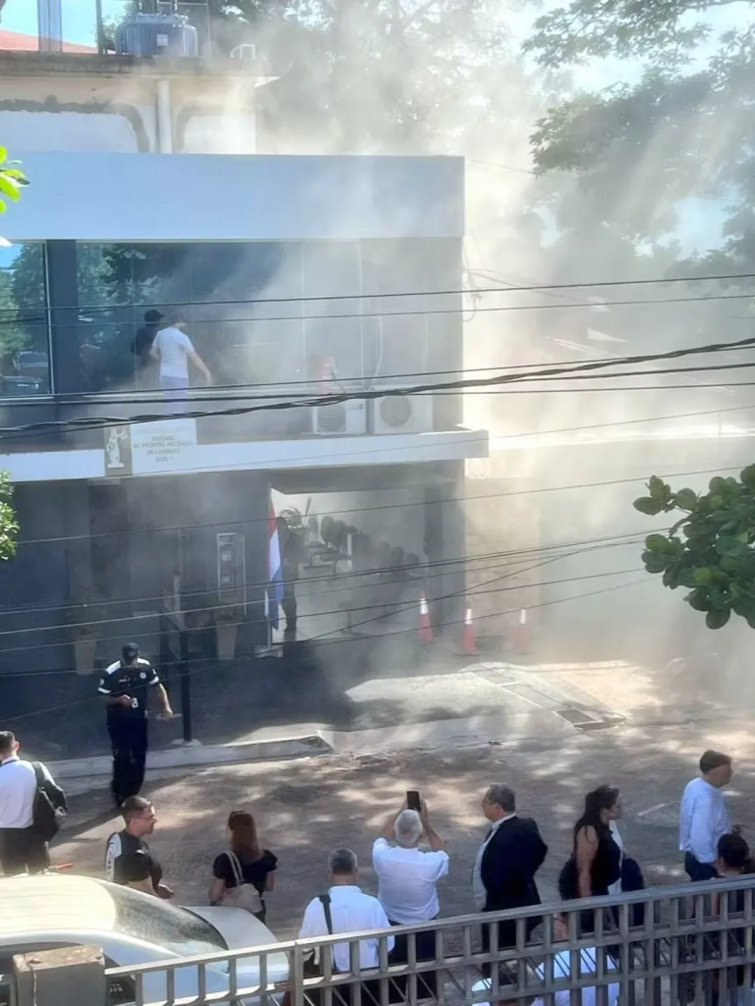 Controlan un principio de incendio en el Juzgado de Lambaré