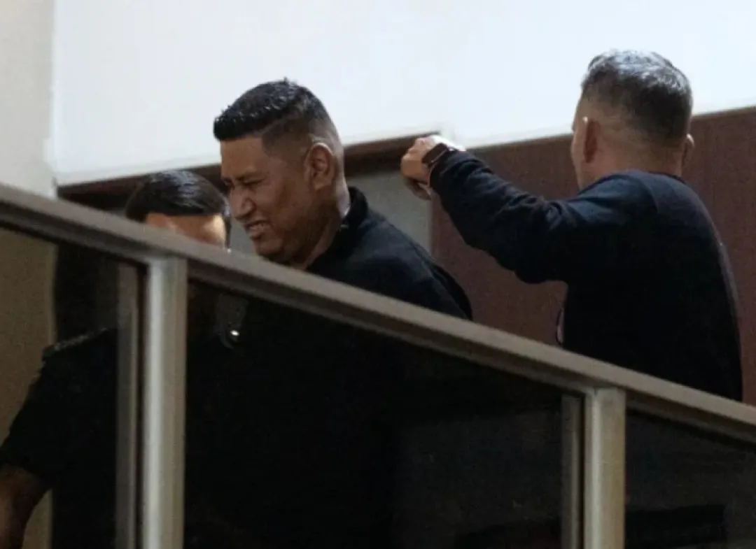 Detienen por falso testimonio a testigo en juicio por la muerte de Maradona en Argentina