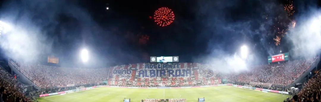 La Albirroja recibe a Chile en un partido clave pensando en la Copa Mundial.