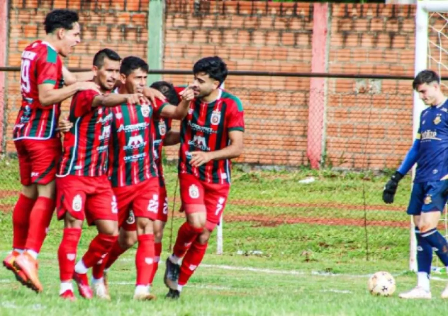 El 3 de Febrero arrasa en la serie A del Nacional B mientras en la otra llave impera gran paridad