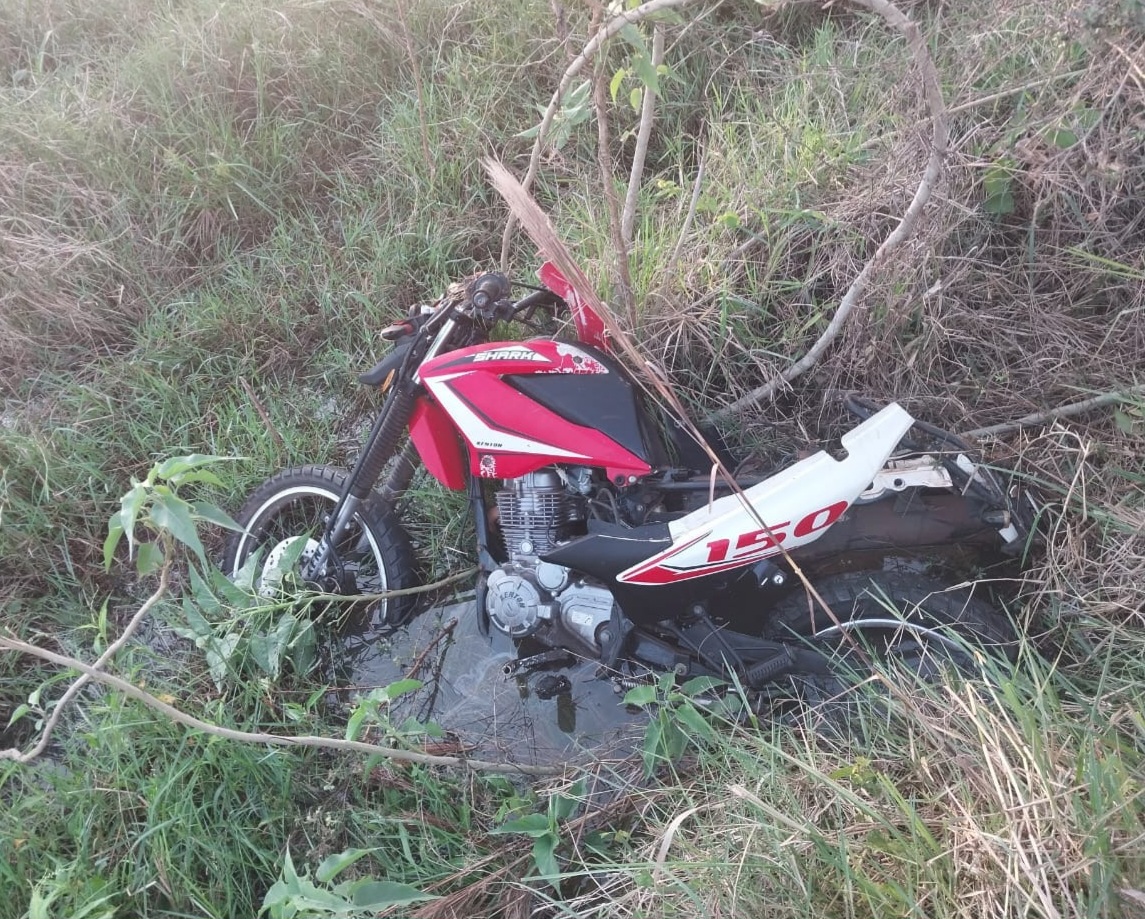 Caída de motocicleta y muerte en Capitán Sosa