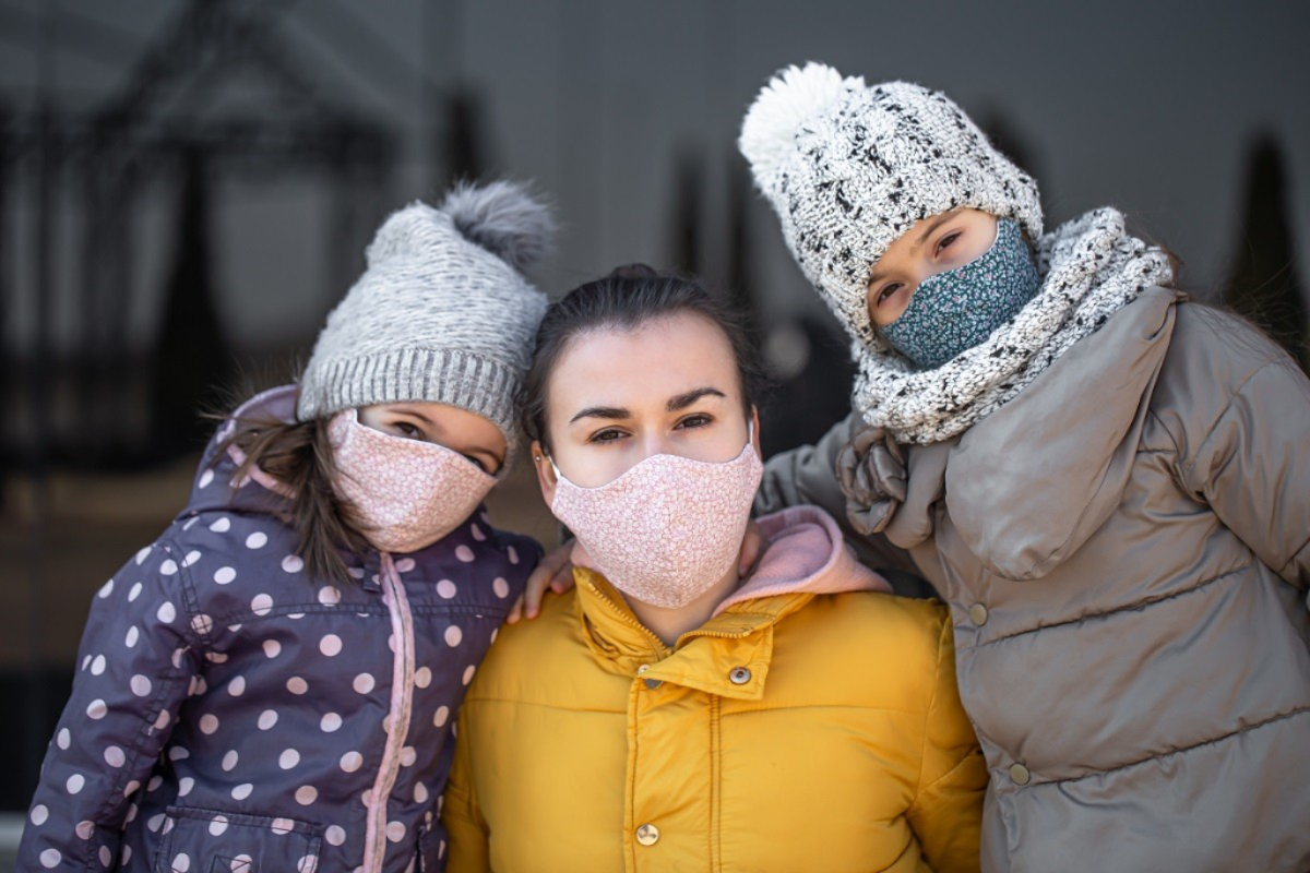 Recomiendan abrigar bien a los niños para mantener temperatura corporal y evitar enfermedades