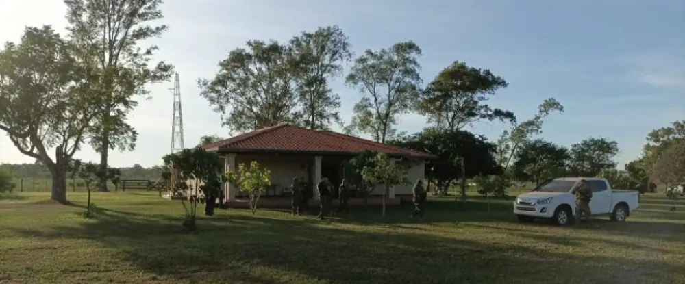 Grupo armado asaltó estancia en Paso Barreto y se llevó dos vehículo