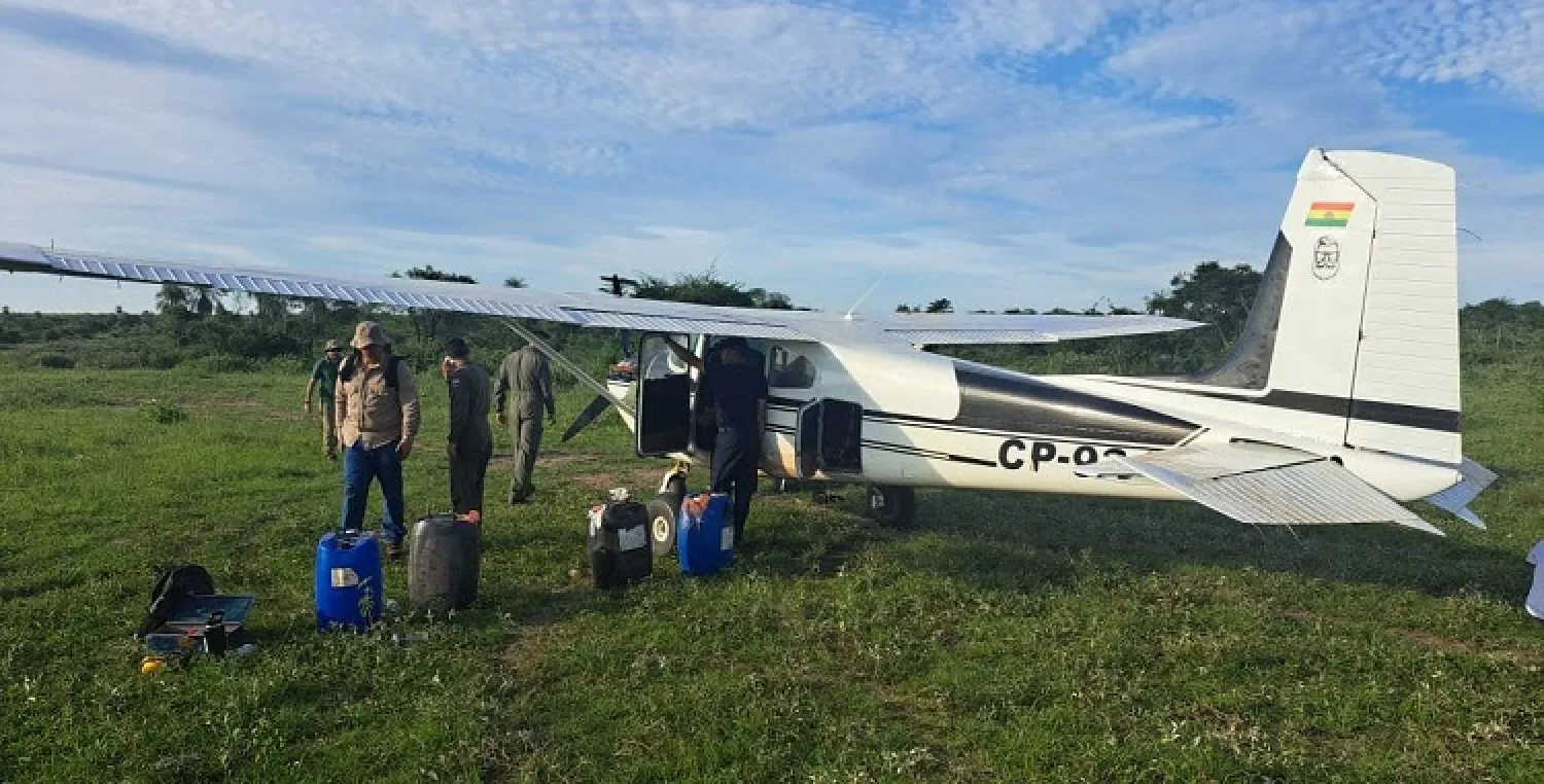 Operación Escudo Guaraní: interceptan y capturan aeronave ilícita en el norte del país