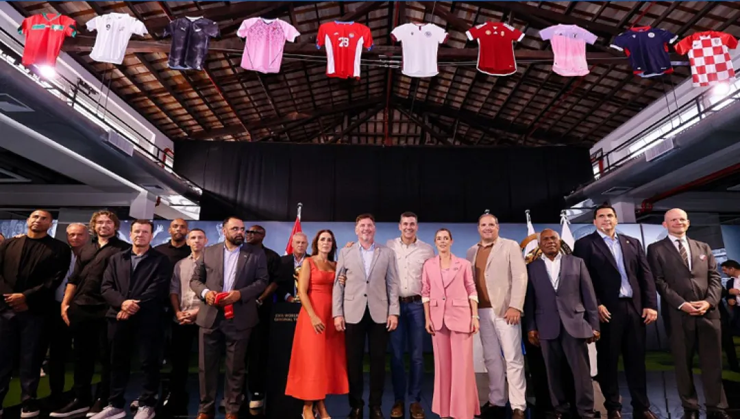 Paraguay recibe la exposición “120º aniversario de la FIFA”, en una semana histórica para el fútbol mundial