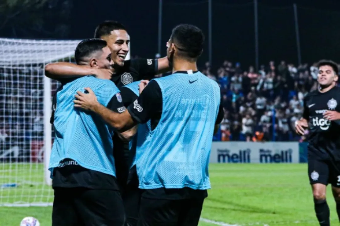 Olimpia recupera la punta al derrotar por 1-0 a Tacuary en Villa Elisa.