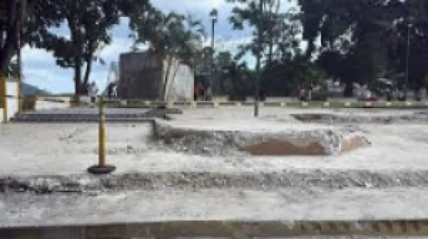 Derriban monumento chino en Canal de Panamá en medio de amenazas de Trump de retomar el control