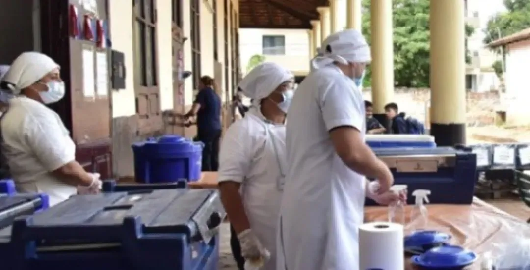 INSOLITO: MEC amenaza con sanciones a directores que denuncien comida en mal estado
