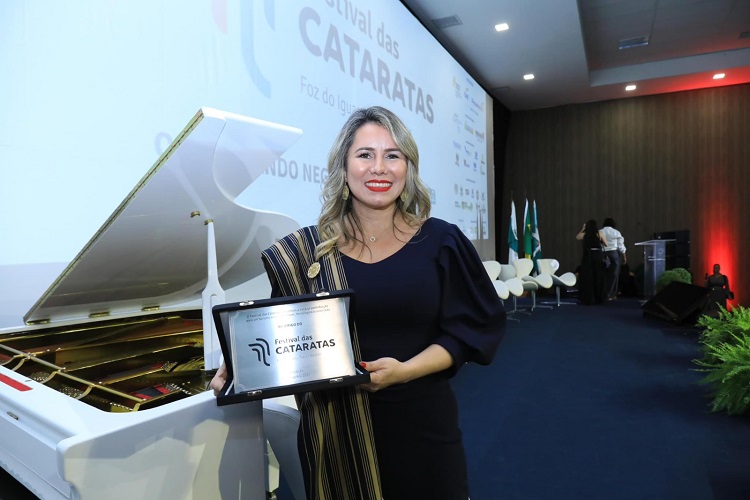 Festival de Las Cataratas distingue al Paraguay por su contribución al turismo sustentable y tecnológico