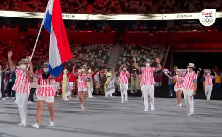 Delegación de Paraguay desfiló en Tokio