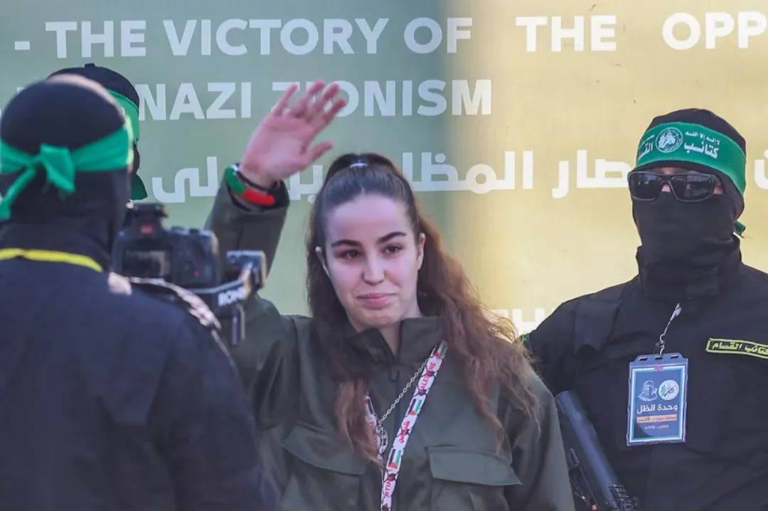 Comenzó tercer intercambio rehenes y prisioneros entre Israel y Hamás