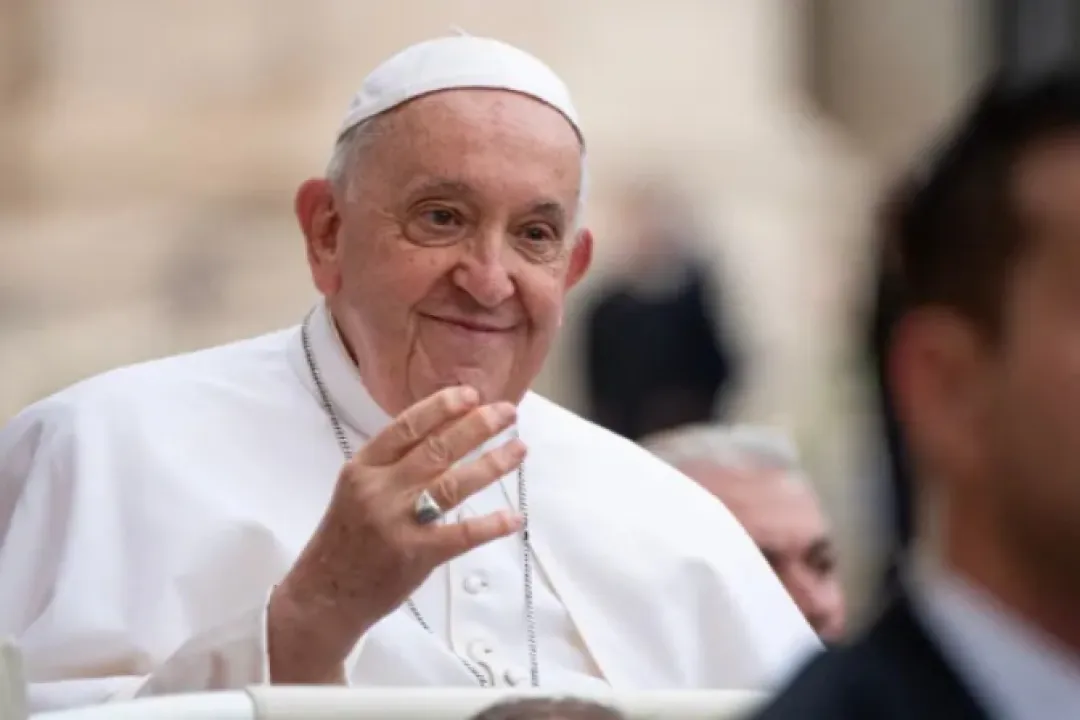 El Papa Francisco pide a los jóvenes ser peregrinos auténticos y no turistas de “selfies”: La recompensa es maravillosa