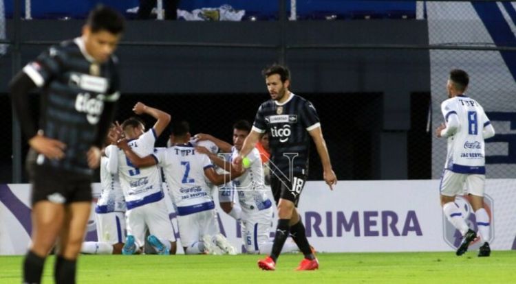 ¡Batacazo en Sajonia! Ameliano tumba al campeón Libertad