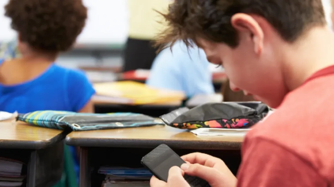 La educación en la era digital: ¿A qué se enfrentan los maestros con el avance de la IA?